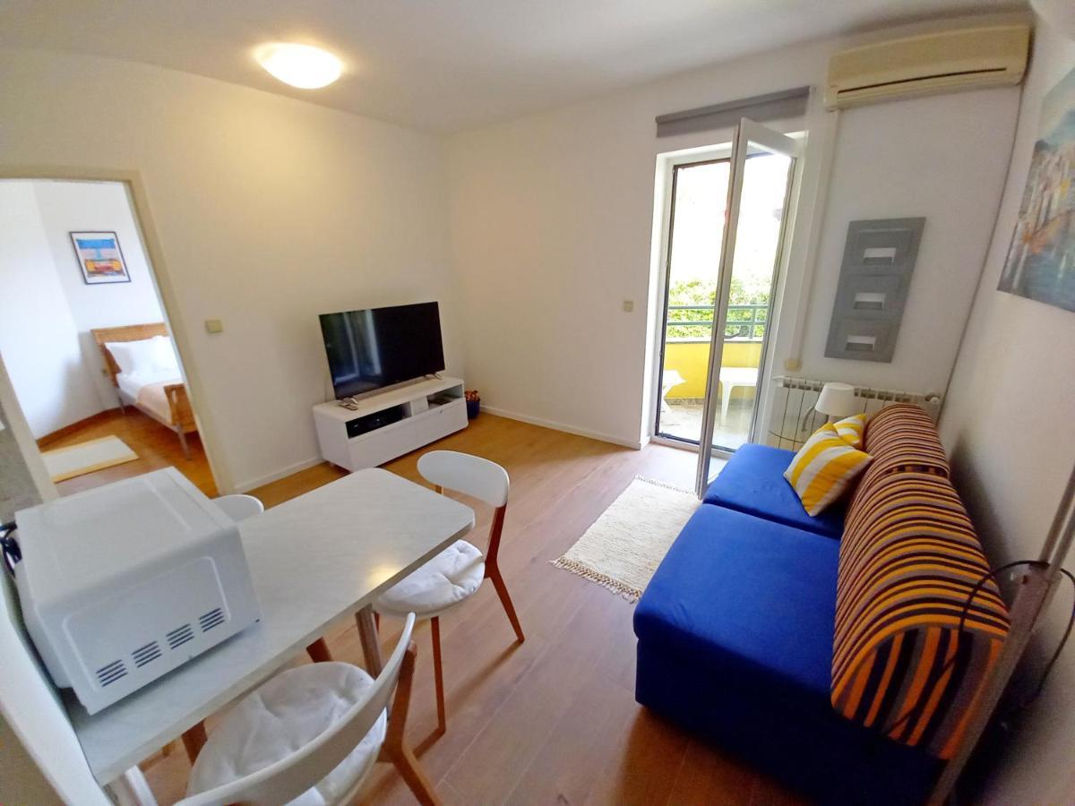 Apartment Lungomare Pula Exterior photo